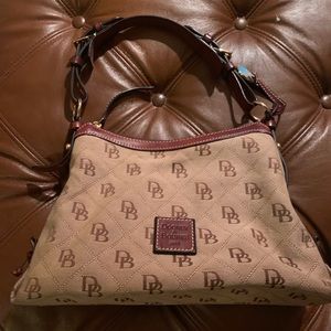 Dooney & Bourke Signature Medium Sac Hobo Handbag